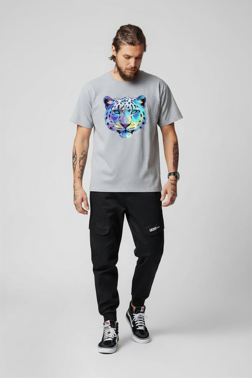 Front view of men’s camo harem jogger pants featuring slim tapered ankle streetwear design